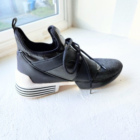 BLACK & WHITE / METALIC TIGHT MESH FRONT HIGH FASHION BOOTS/SNEAKERS  SZ 9 - Picture 5 of 11